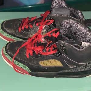 Jordan Spiz'ike - Well-Worn & Ready for TLC!